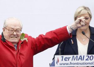 ++ Le Pen ripudia Marine,"mi vergogno che porti mio nome" ++
