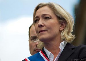 Le Pen 5 Stelle parlamento Ue