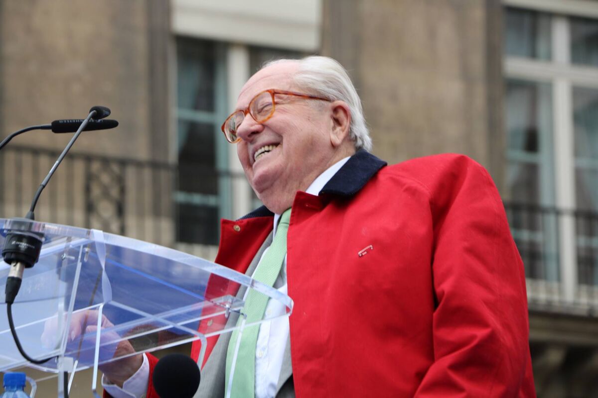 Coraggioso, istrionico ed esuberante: ritratto di Jean Marie Le Pen